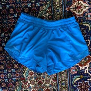 Lululemon Hotty hot 5” running short